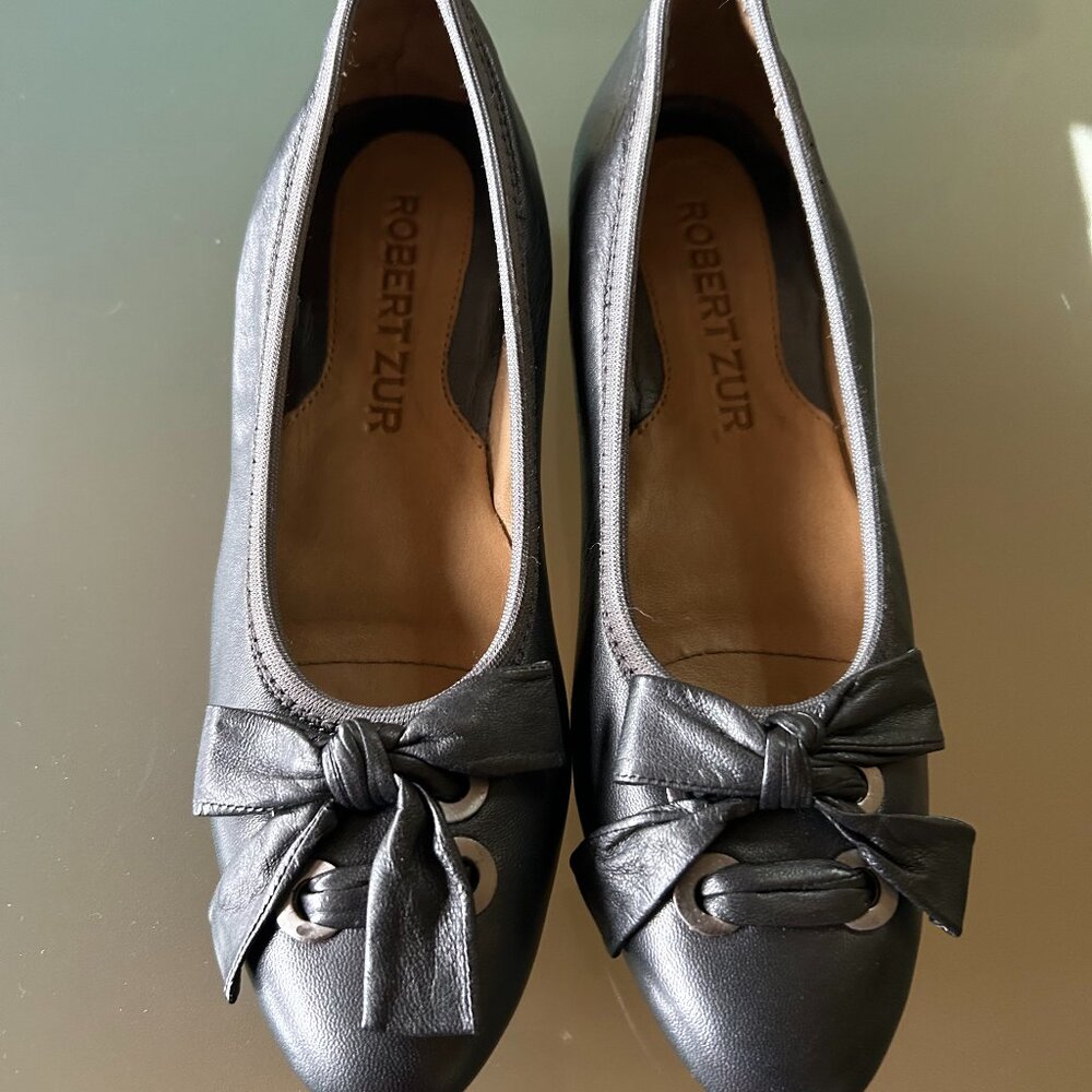 Robert Zur - Mika	- Gunmetal/Glove Flats - Size 6AAAA